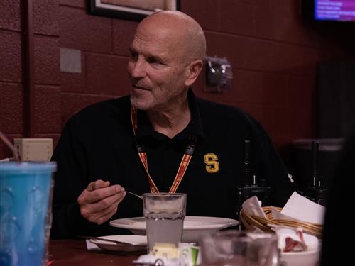 Schaumurg Principal Enjoys Soup